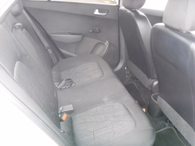 Hyundai Grand i10 Sedan Automatico 2018