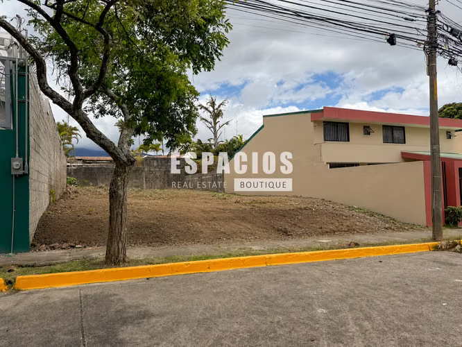 VENTA DE TERRENO EN ROHRMOSER