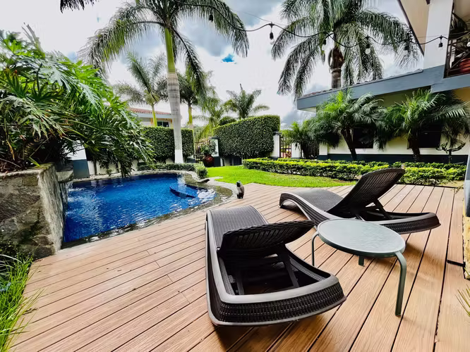 GUACHIPELIN ESCAZU! CASA ESTILO MEDITERRANEO  4 HAB + SERVICIO Y PISCINA PRIVADA