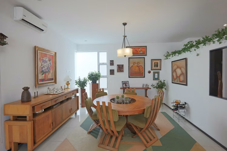 Venta Amplio Apartamento en Santa Ana