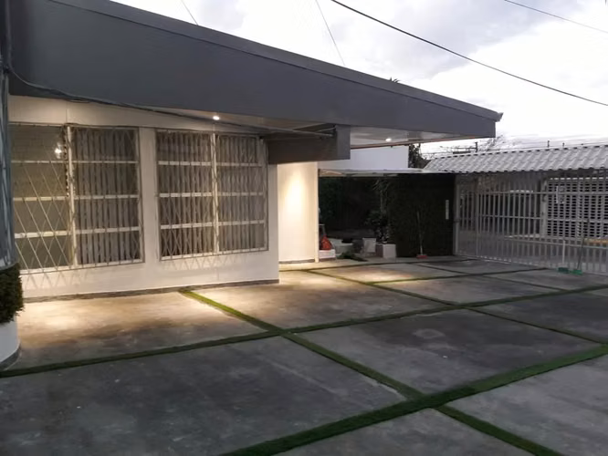 Oficina en Barrio Escalante. Dep 50% - Imagen 5