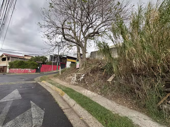 Venta Lote Esquinero en Desamparados | 155 m² | Doble Frente | Ideal Apartamentos - Imagen 5