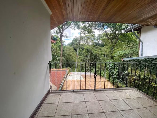 Venta casa en Pinares de Curridabat