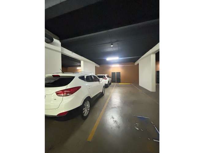 Alquiler o venta de oficina con preciosa vista a La Sabana. - Imagen 12