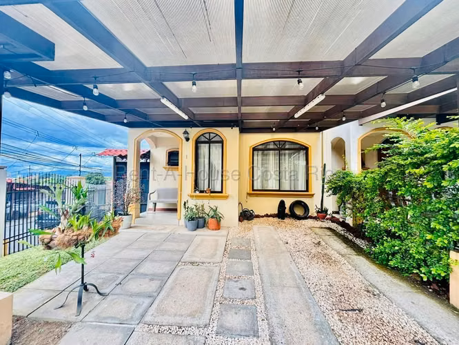 Casa en Venta en Condominio Tirrases Curridabat – Seguridad, Comodidad y Estilo - Imagen 17