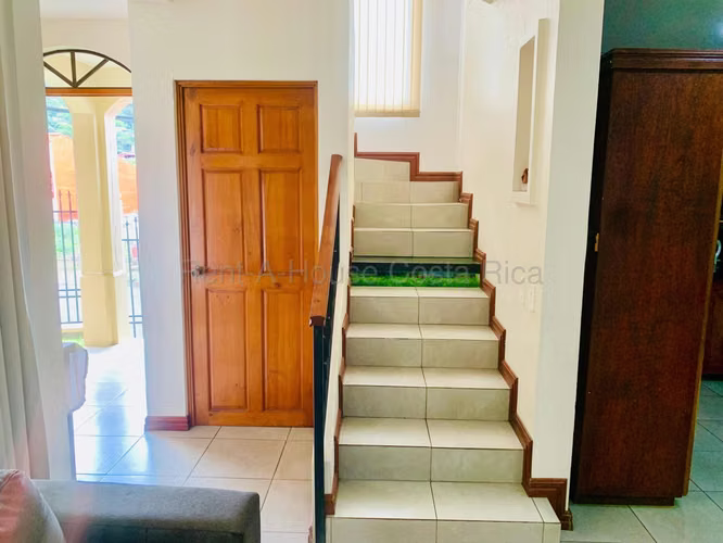 Casa en Venta en Condominio Tirrases Curridabat – Seguridad, Comodidad y Estilo - Imagen 6