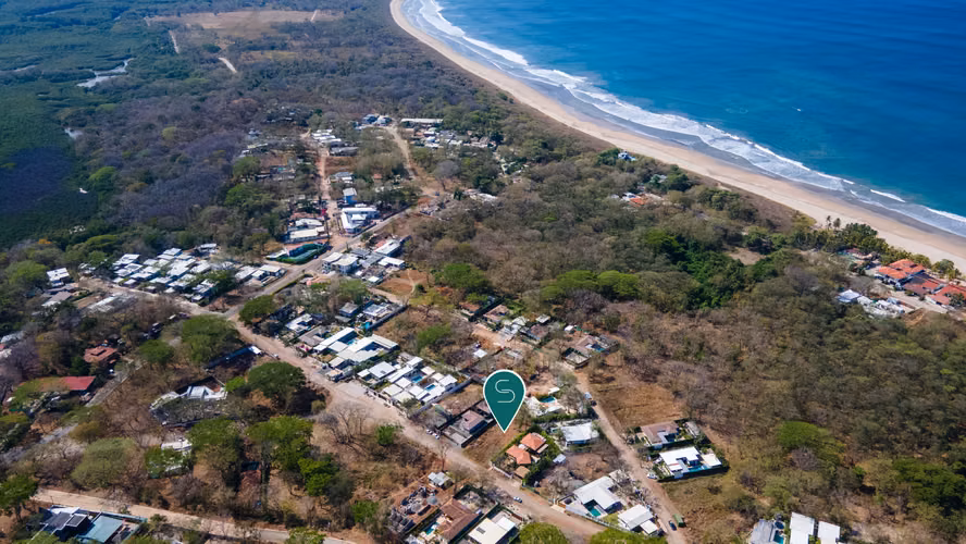 Lot in Playa Grande Estates with watch letter