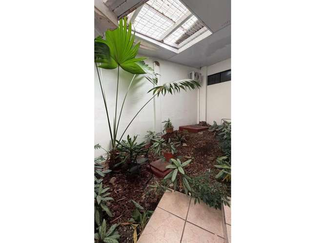 VENTA DE EDIFICIO COMERCIAL, BARRIO TOURNON, SAN JOSE 4207 (GC)