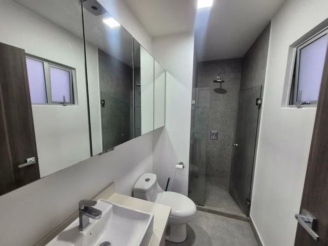 VENTA DE CASA, PARA INVERSIÓN, EN CONDOMINIO NAOS, 3 HABITACIONES - Imagen 9