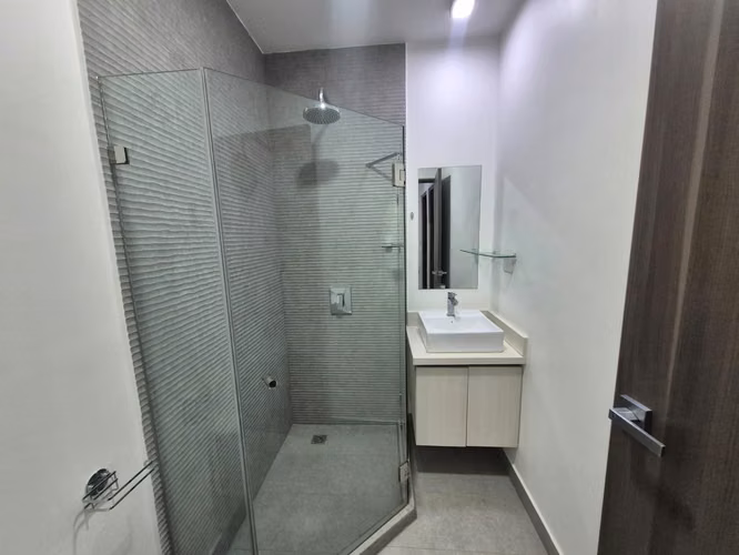 VENTA DE CASA, PARA INVERSIÓN, EN CONDOMINIO NAOS, 3 HABITACIONES - Imagen 14
