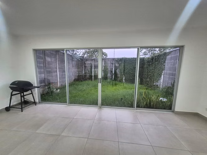 VENTA DE CASA, PARA INVERSIÓN, EN CONDOMINIO NAOS, 3 HABITACIONES - Imagen 8