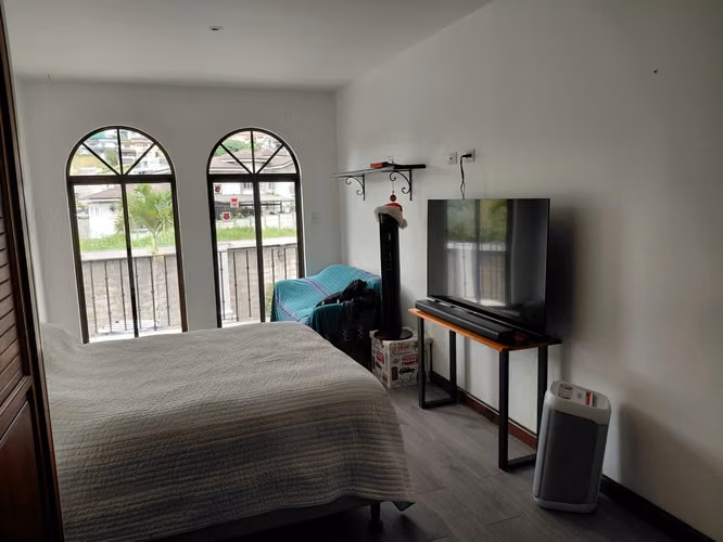Casa de Lujo en Venta | Colinas de Montealegre, Tres Ríos, Pinares- MV