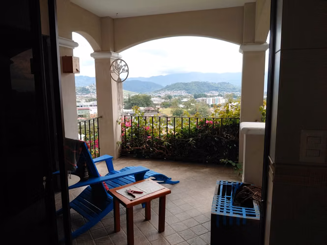 Casa de Lujo en Venta | Colinas de Montealegre, Tres Ríos, Pinares- MV