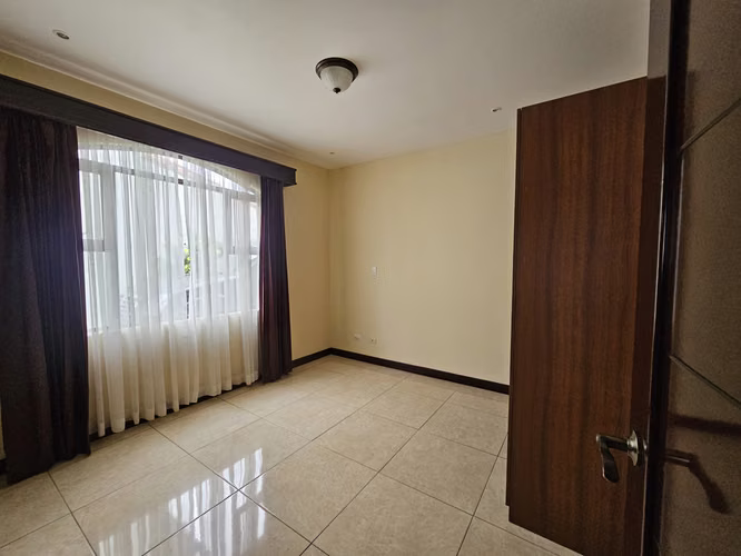 Casa de Lujo en Condominio Albacete, Cartago - Imagen 12