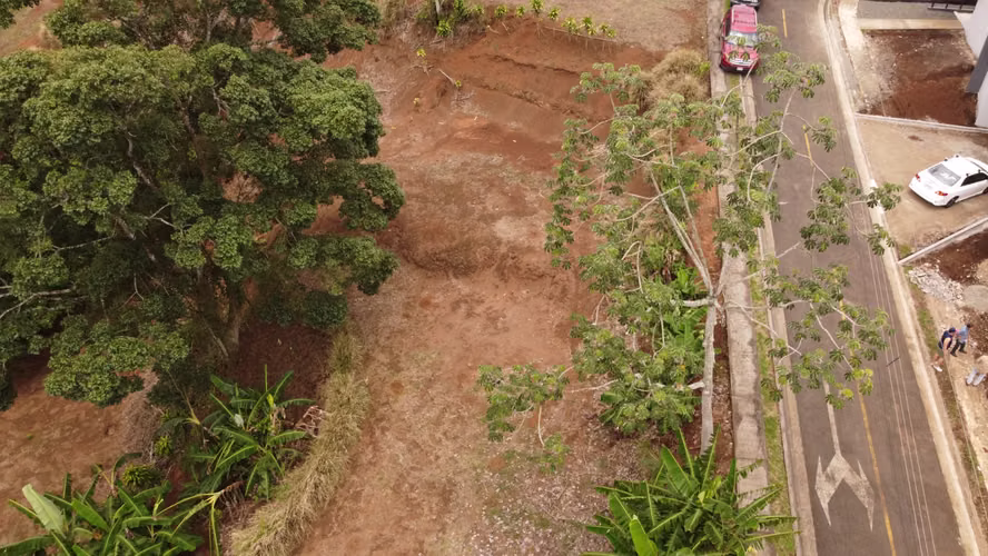 Lote esquinero en Condominio El Cedro en Naranjo - Imagen 2