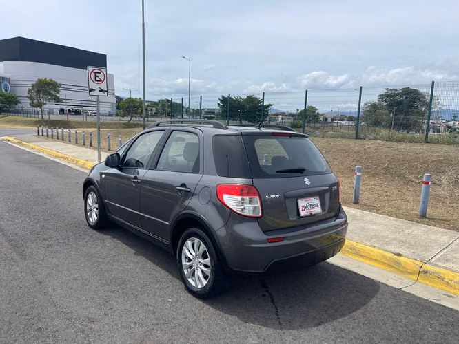 SUZUKI SX4 2014