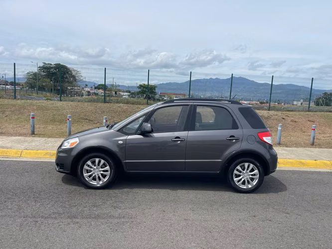 SUZUKI SX4 2014