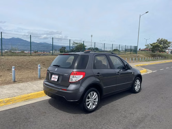 SUZUKI SX4 2014