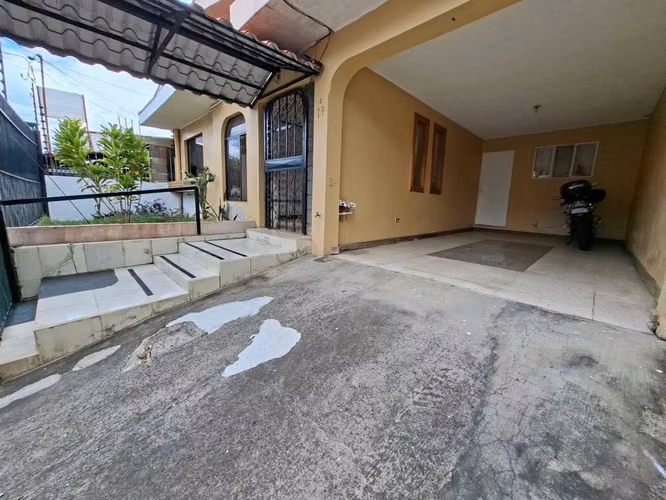 Se Vende Casa en Santa Bárbara de Heredia