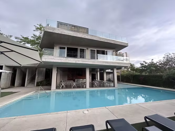 Venta Urgente de apartamento, Uruca cerca de Sabana. ¡ IDEAL INVERSIONISTA! NEGOCIABLE ! - Imagen 14