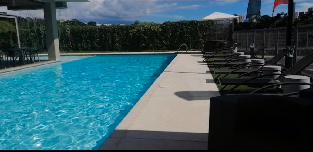 Venta Urgente de apartamento, Uruca cerca de Sabana. ¡ IDEAL INVERSIONISTA! NEGOCIABLE ! - Imagen 12