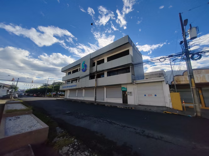 Edificio corporativo en alquiler en el centro de Liberia
