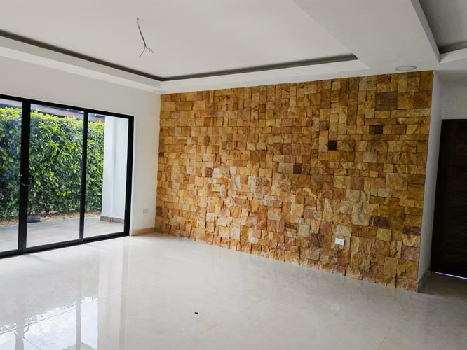 Casa moderna en venta en Condominio Parque del Encino, Liberia