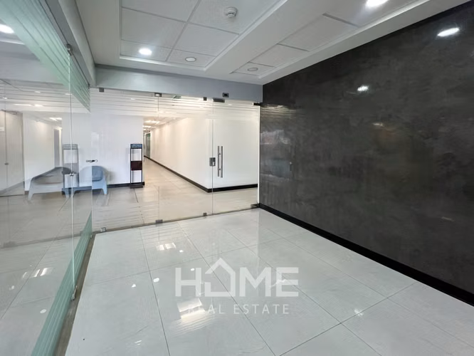 Oficinas en Alquiler en Edificio Momentum Pinares - Curridabat