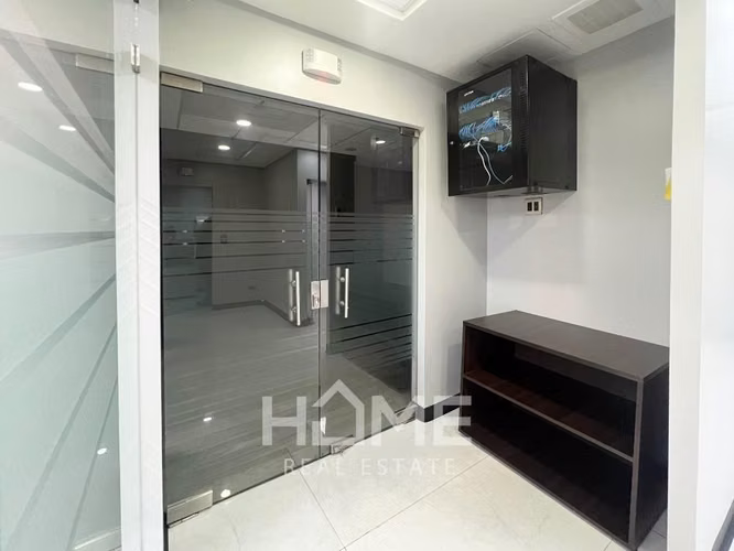 Oficinas en Alquiler en Edificio Momentum Pinares - Curridabat