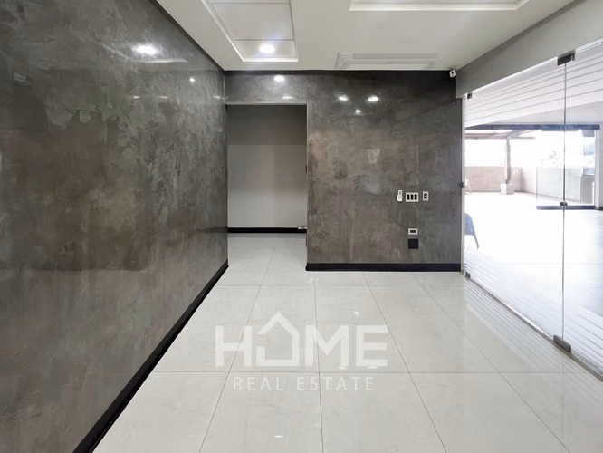 Oficinas en Alquiler en Edificio Momentum Pinares - Curridabat