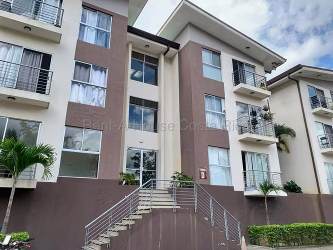 Apartment for rent in condo - San Sebastián, San José.
