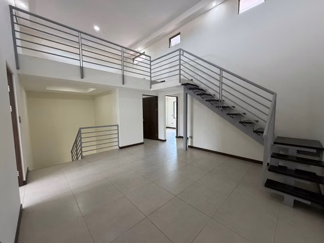 SE VENDE CASA EN SANTA ANA CENTRO! El hogar perfecto para tu familia  FV - Imagen 17