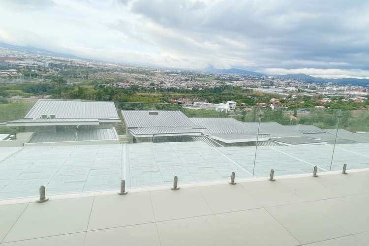 Apartamento con Terraza Privada y Vista Panorámica en Guachipelín Escazú - Imagen 9
