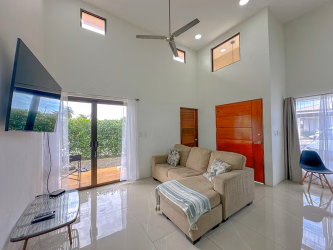 Moderna Casa en Condominio Parque del Encino – Liberia | Amplia, Elegante y Lista para Vivir - Imagen 3