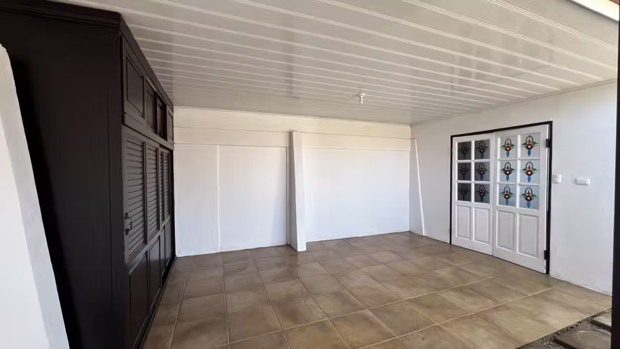 Casa céntrica con amplios jardines en Alajuela Centro