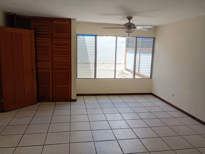 Apartamento en alquiler amplio en Bello Horizonte - Imagen 2