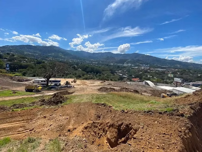 VENTA DE LOTE EN VISTA REAL - Imagen 14