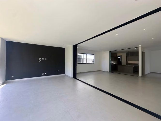 VENTA DE CASA EN EL CONDOMINIO LATITUD LINDORA PARA ESTRENAR - Imagen 5