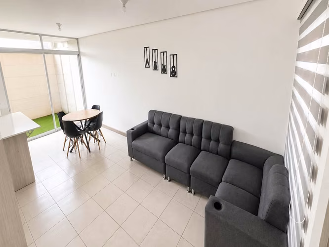 ALQUILER DE CASA EN CONDOMINIO MONTES DE OCA - Imagen 7