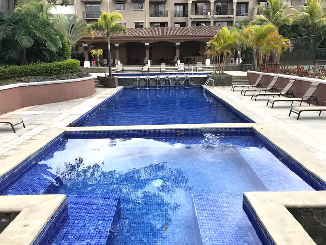 VENTA DE CASA EN CONDOMINO VIA NOVA PARA INVERSIÓN