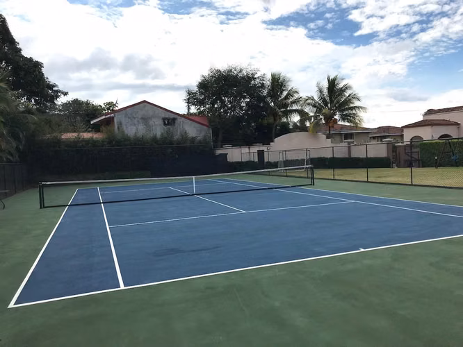VENTA DE CASA EN CONDOMINO VIA NOVA PARA INVERSIÓN
