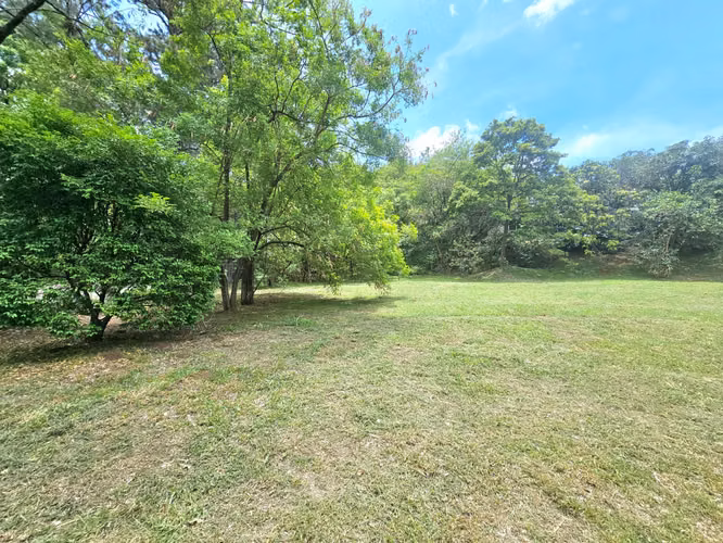 Belén - Casa Independiente - Terreno 5371m2 - Rodeada de Arboles