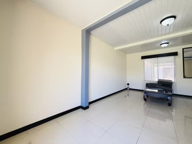 Venta de Casa de Inversión en Residencial| Rentabilidad Inmediata | 3 Habitaciones y Jardín Privado - Imagen 15