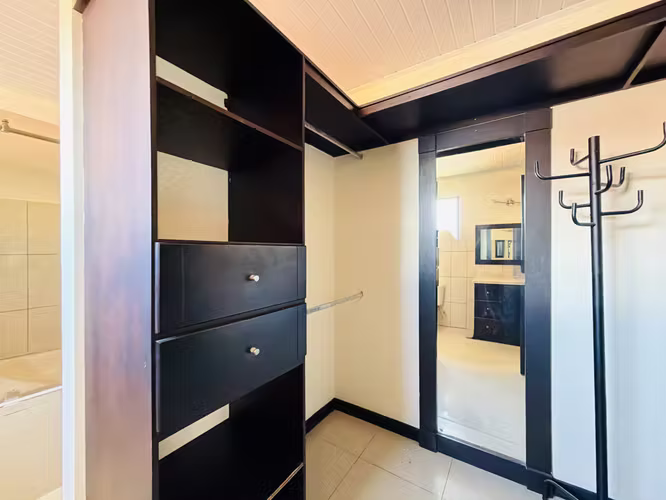 Venta de Casa de Inversión en Residencial| Rentabilidad Inmediata | 3 Habitaciones y Jardín Privado - Imagen 18
