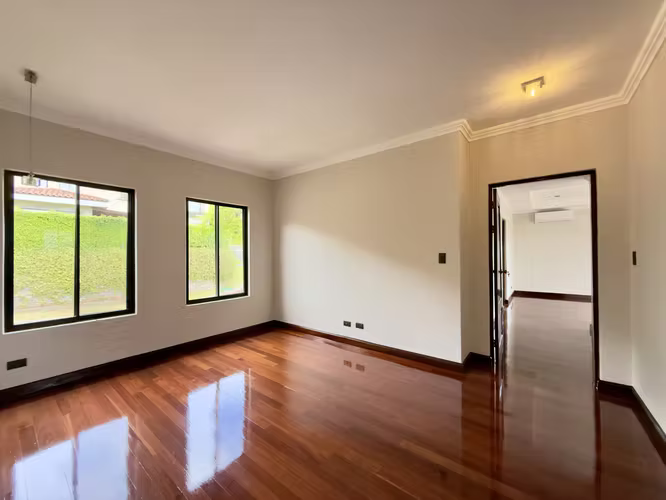 Casa en condominio de lujo para la venta en guachipelín con vista - Imagen 7