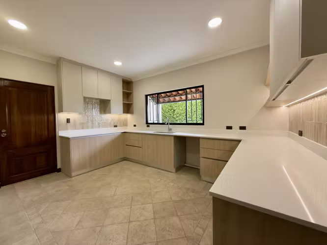 Casa en condominio de lujo para la venta en guachipelín con vista - Imagen 5