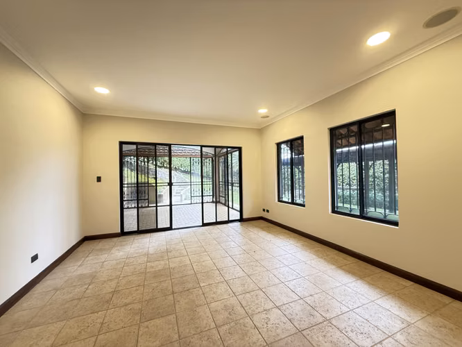 Casa en condominio de lujo para la venta en guachipelín con vista - Imagen 14