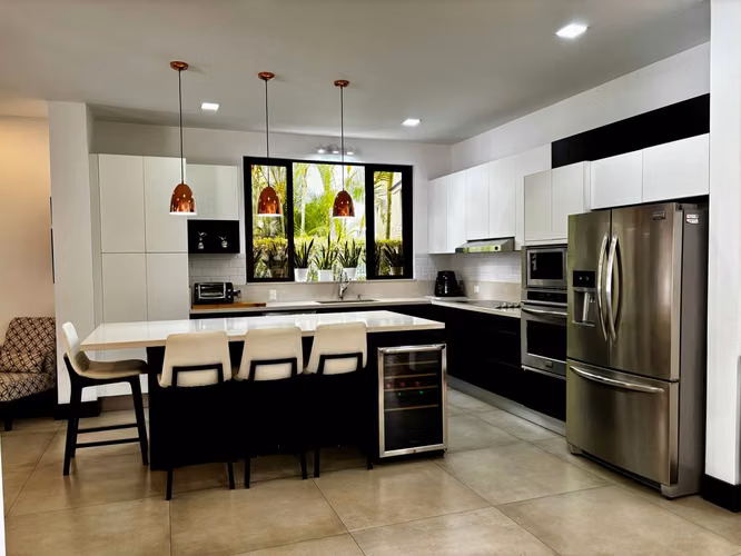 VENTA DE CASA EN BOSQUES DEL CARAO CONTEMPORÁNEA DE LUJO
