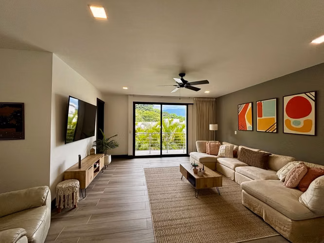 VENTA DE CASA EN BOSQUES DEL CARAO CONTEMPORÁNEA DE LUJO