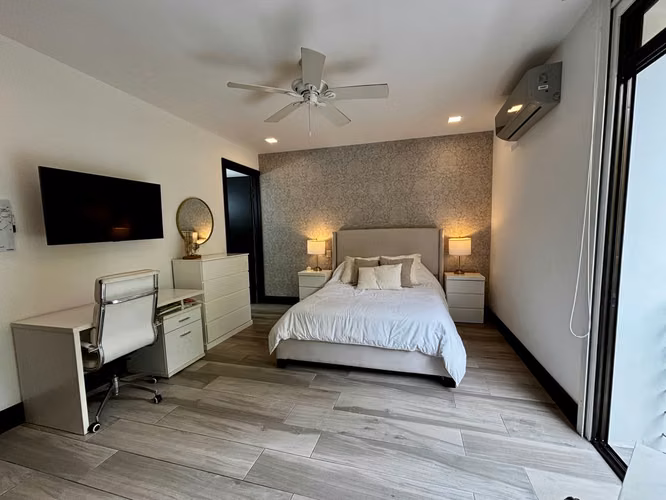 VENTA DE CASA EN BOSQUES DEL CARAO CONTEMPORÁNEA DE LUJO
